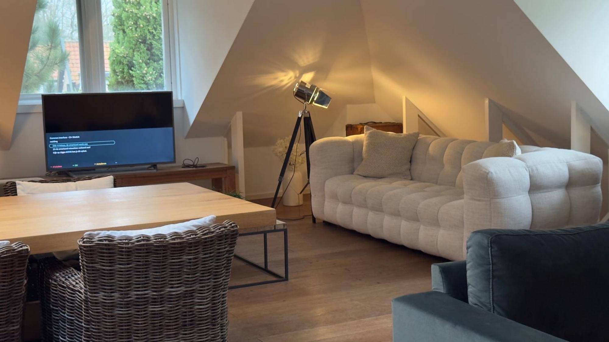 Loft 55, Penthouse Aan De Schoorlse Duinen Bed & Breakfast Bagian luar foto